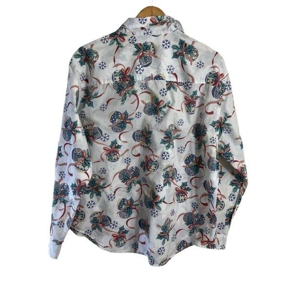 Cabin Creek Christmas Button Up Shirt XL All Over Pattern Snowflake Ornaments - Picture 2 of 7